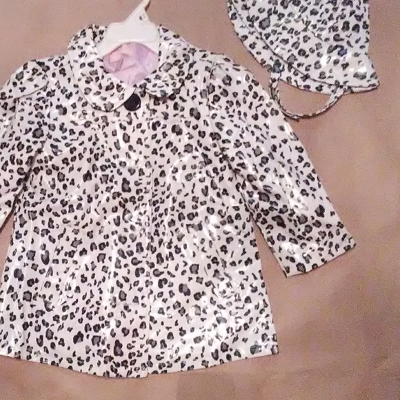 New 3 toddler rain coat leopard print with hat - Picture 2 of 3